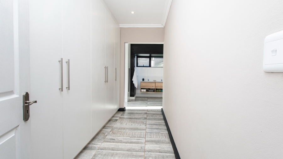 3 Bedroom Property for Sale in Knysna Heights Western Cape